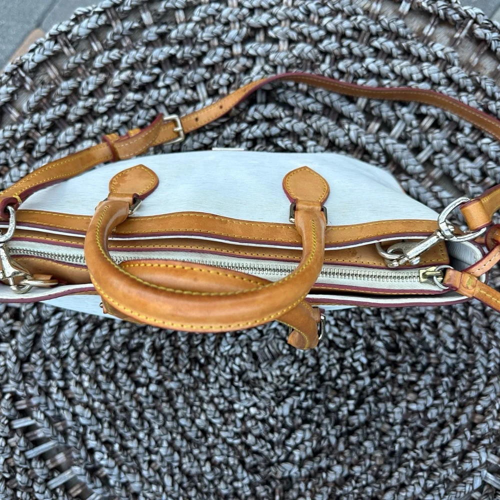 Dooney and Bourke top handle bag - Picture 8 of 8